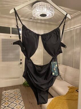 Black One-Piece Cutout Swimsuit - Women